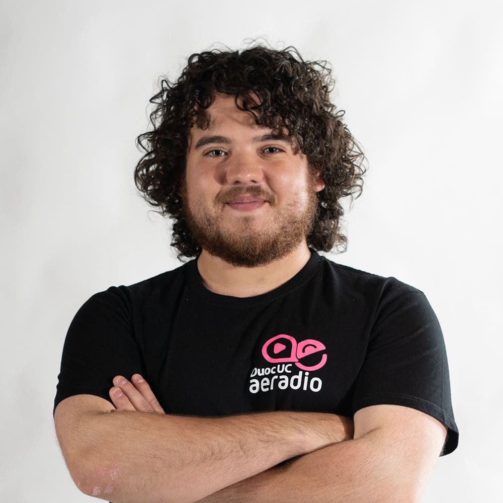 ae_radio__0004_Matias_Gacitua