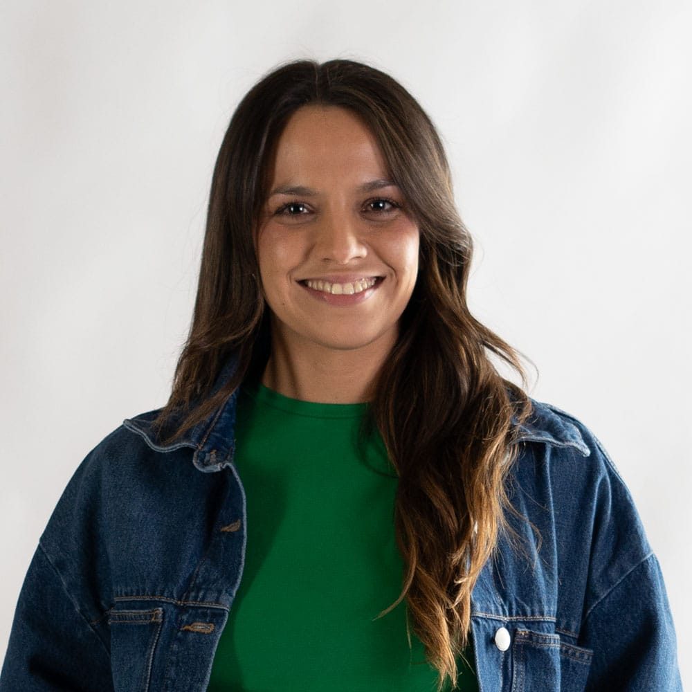 ae_radio__0014_Dannya_Vivanco
